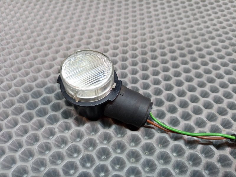 Подсветка двери левая Touareg 2006 7L BMV 3.2