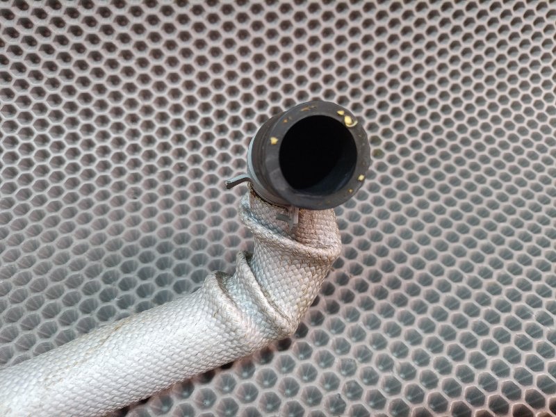 Патрубок отопителя Volkswagen Touareg 7L AZZ 3.2