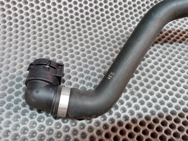 Патрубок отопителя Touareg 2004 7L AZZ 3.2