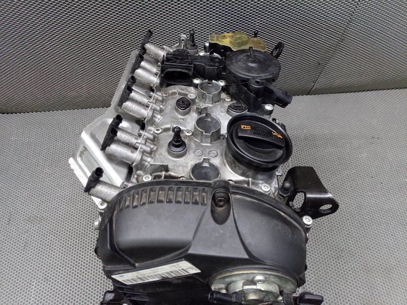 Двигатель Q5 2011 8R CDN 2.0 Двигатель Q5 2011 8R CDN 2.0