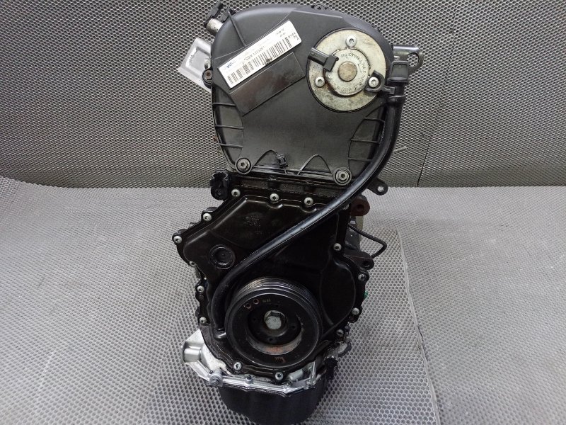 Двигатель Q5 2011 8R CDN 2.0 Двигатель Q5 2011 8R CDN 2.0