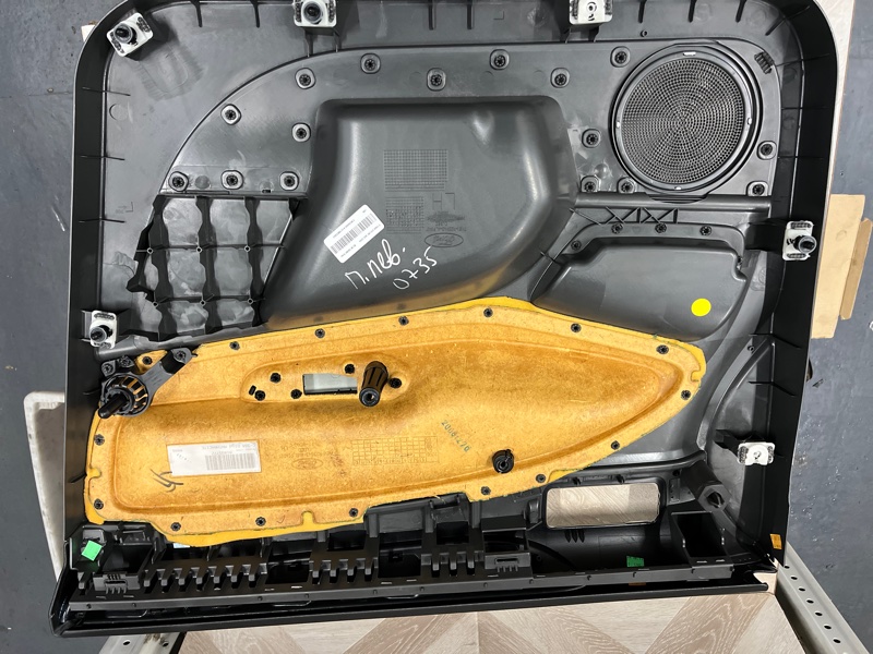 Карта двери передняя левая FORD Kuga CBV Внедорожный автомобиль 2.5L Duratec-ST (220/225PS) - VI5
