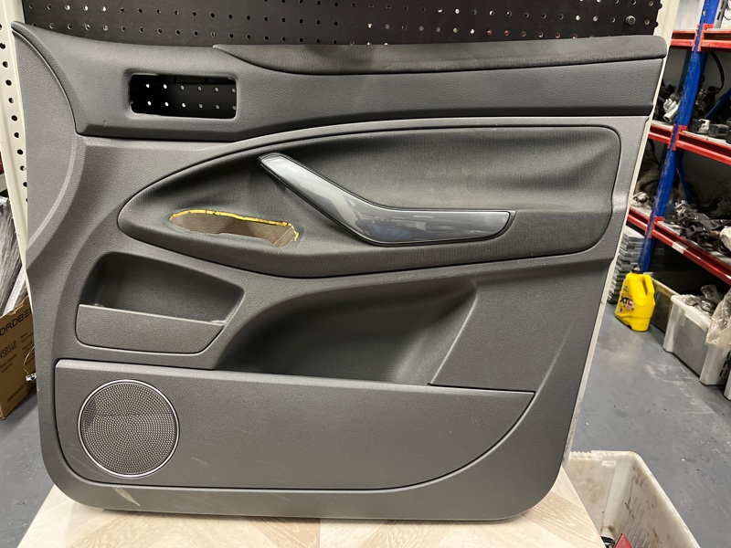Карта двери передняя правая FORD Kuga CBV 2012 Внедорожный автомобиль 2.5L Duratec-ST (220/225PS) - VI5 7M51-R23942-A контрактная