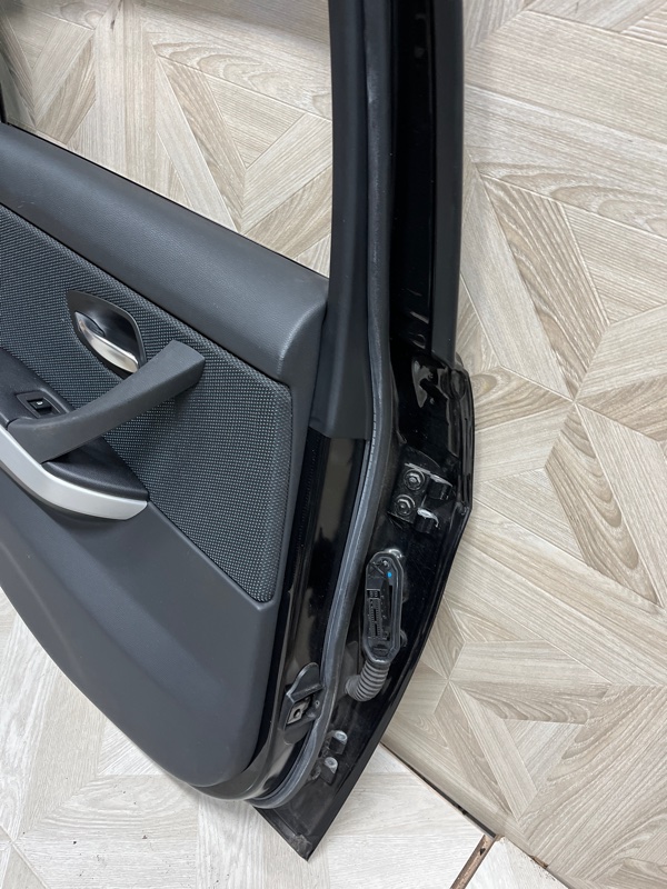 Дверь боковая задняя левая PG36 2011 Седан N43;