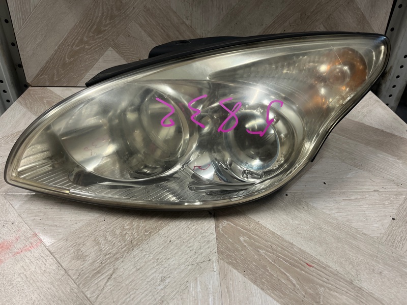 Фара галогеновая передняя левая HYUNDAI I30 2009 Хэтчбек 1-6 921012L140 контрактная