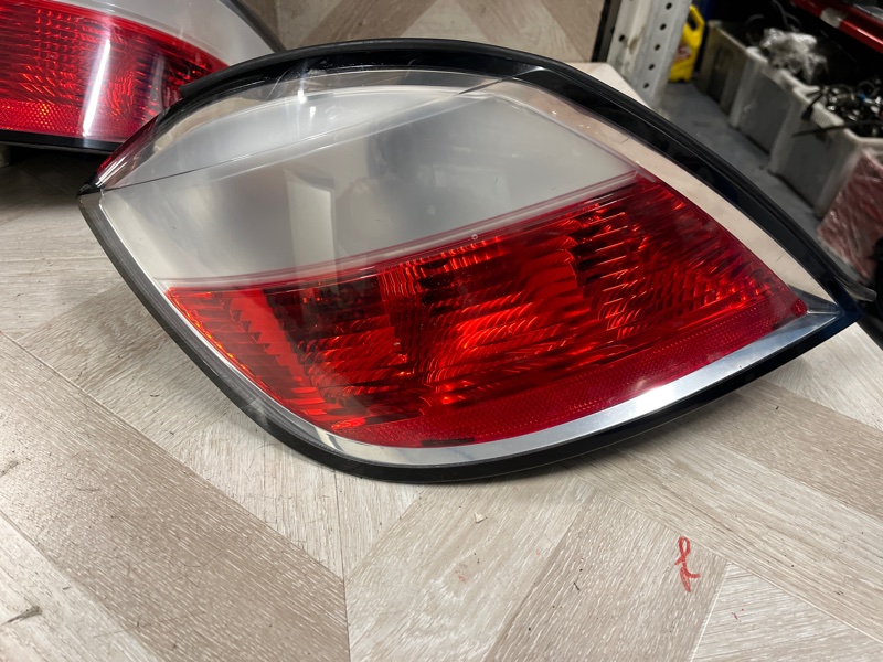 Задняя фара левая OPEL ASTRA-H 2005 Хэтчбек Z18XE 24451835 контрактная