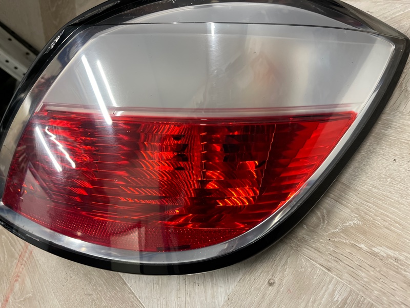 Задняя фара правая ASTRA-H 2005 Хэтчбек Z18XE Задняя фара правая ASTRA-H 2005 Хэтчбек Z18XE