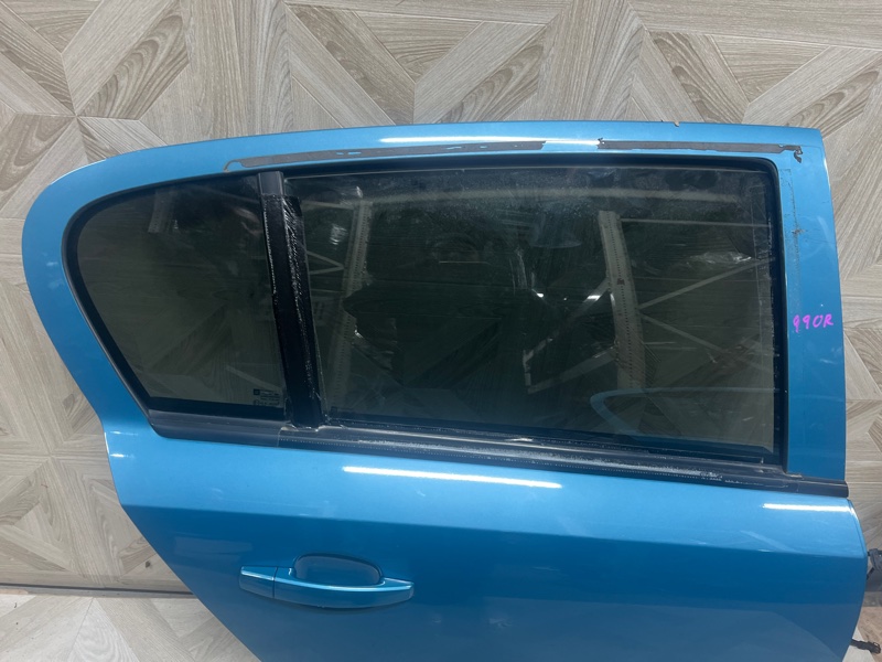 Дверь боковая задняя правая OPEL ASTRA-H Хэтчбек Z18XE