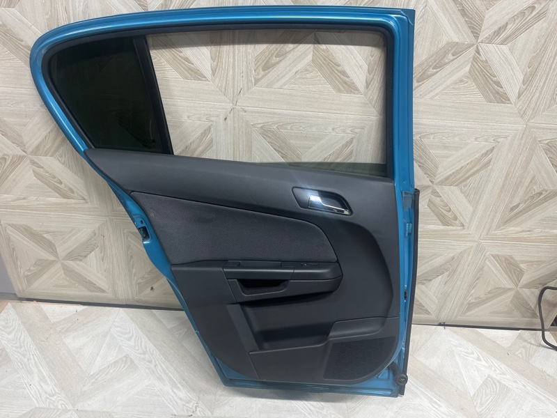 Дверь боковая задняя левая ASTRA-H 2005 Хэтчбек Z18XE Дверь боковая задняя левая ASTRA-H 2005 Хэтчбек Z18XE