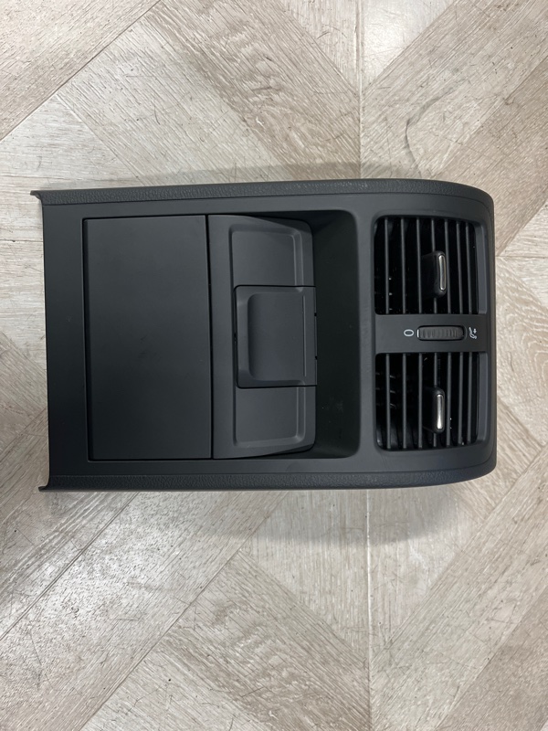 Запчасть дефлектор воздушный VOLKSWAGEN PASSAT CC 2009 Седан CAW 3CO864298BPTKK контрактная Дефлектор воздушный VOLKSWAGEN PASSAT CC 2009 Седан CAW 3CO864298BPTKK контрактная