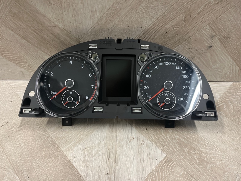 Панель приборов VOLKSWAGEN PASSAT 2009 Седан CAW 3C8920870B контрактная