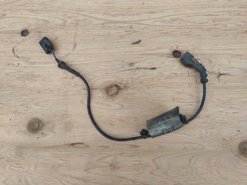 Провод датчика ABS задний FORD Focus 2014 Хэтчбек BV6T-2C055 контрактная