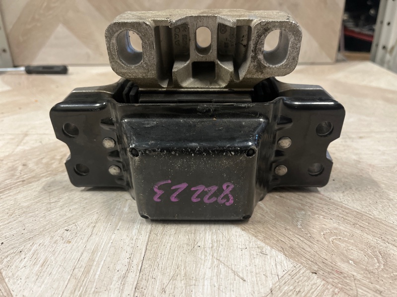 Подушка АКПП PASSAT CC 2009 Седан CAW Подушка АКПП PASSAT CC 2009 Седан CAW