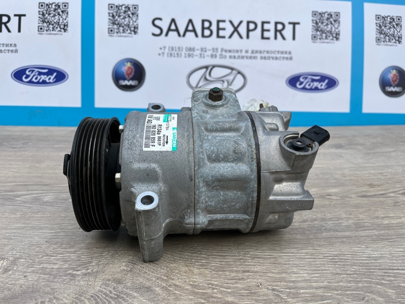Компрессор кондиционера VOLKSWAGEN PASSAT 2009 Седан CAW 1K0820859F контрактная