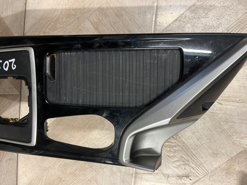 Накладка в салоне HYUNDAI i40 Седан G4NC