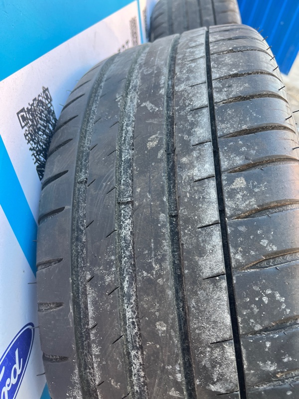 Диски с резиной 9-5 2004 вагон В235R
