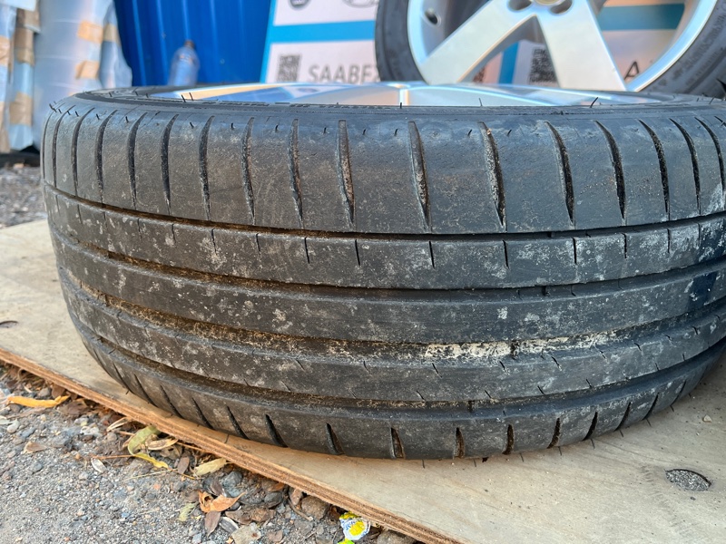Диски с резиной 9-5 2004 вагон В235R