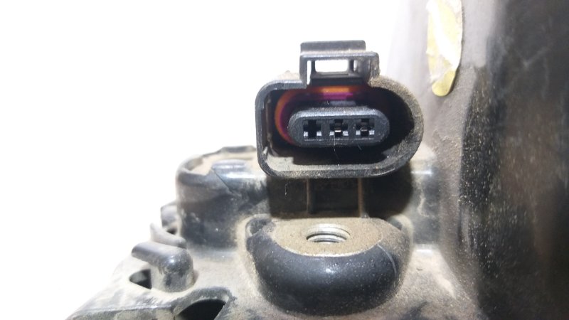 Замок двери задний правый Caddy 2011 CBZA 2KJ
