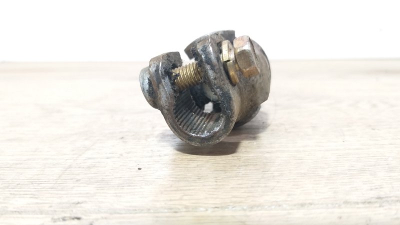 Карданчик рулевой Demio 2000 DW3W B3E Карданчик рулевой Demio 2000 DW3W B3E