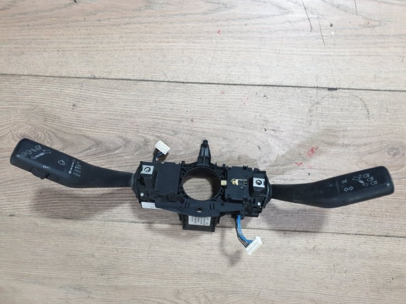 Запчасть блок подрулевых переключателей Volkswagen Caddy 2011 CBZA 2KJ 5K0953507AR контрактная Блок подрулевых переключателей Volkswagen Caddy 2011 CBZA 2KJ 5K0953507AR контрактная