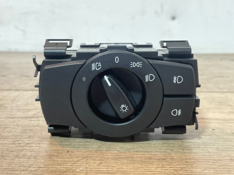Запчасть переключатель света BMW 3-Series 2007 VB23 N52B25A 33600201 контрактная Переключатель света BMW 3-Series 2007 VB23 N52B25A 33600201 контрактная