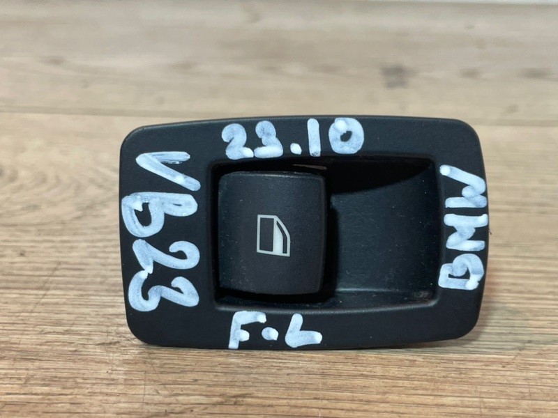 Кнопка стеклоподьемника BMW 3-Series VB23 N52B25A Кнопка стеклоподьемника BMW 3-Series VB23 N52B25A