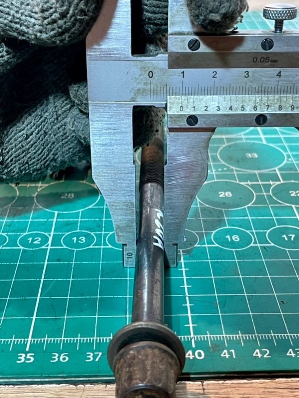 Болт головки блока цилиндров Honda Stepwgn RF3 K20A Болт головки блока цилиндров Honda Stepwgn RF3 K20A