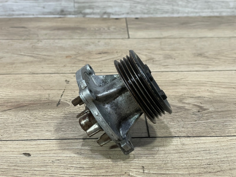 Помпа водяная Nissan AD VY11 QG13DE