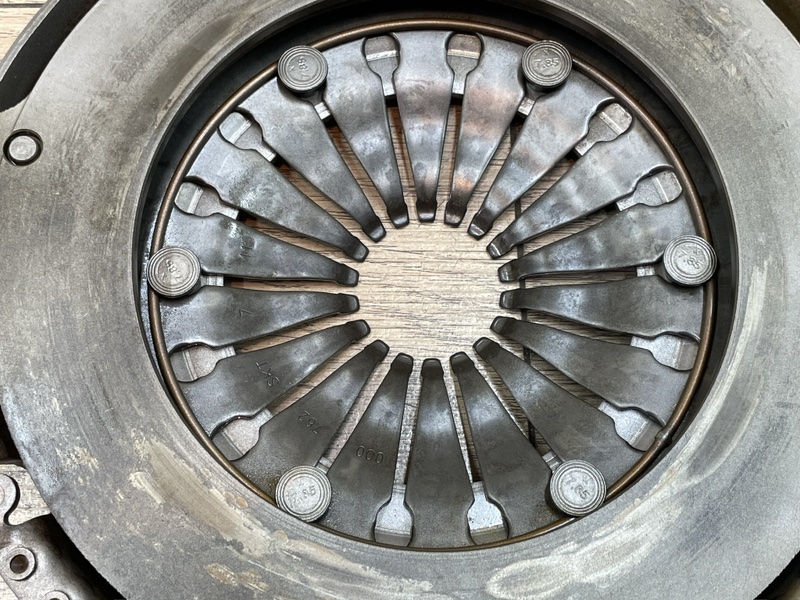 Корзина сцепления Caddy 2011 CBZA 2KJ