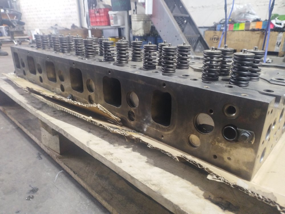 Головка блока цилиндров (ГБЦ) Renault T DXI13 449HP E5