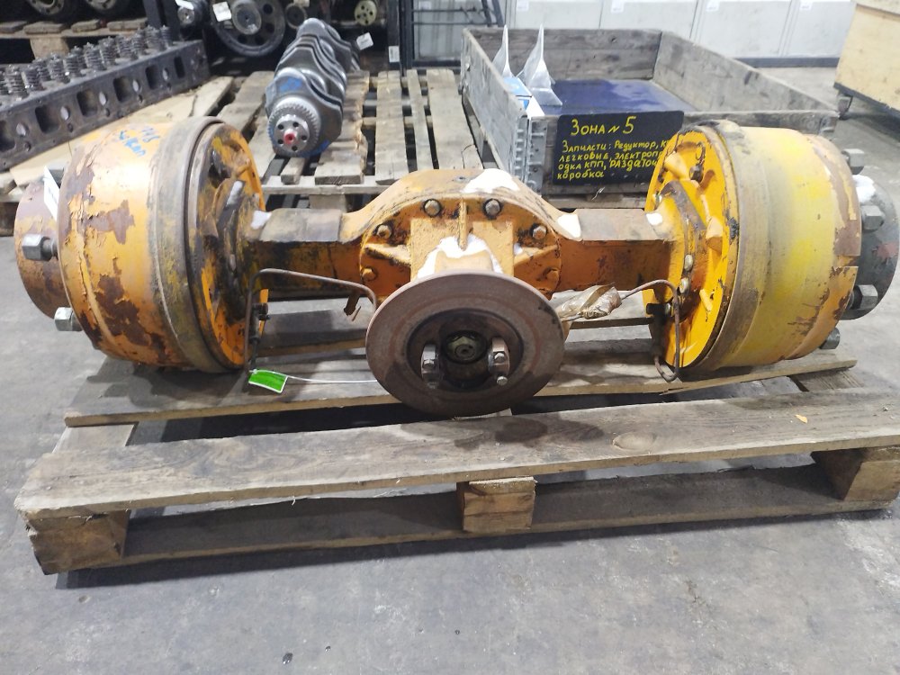 Мост передний