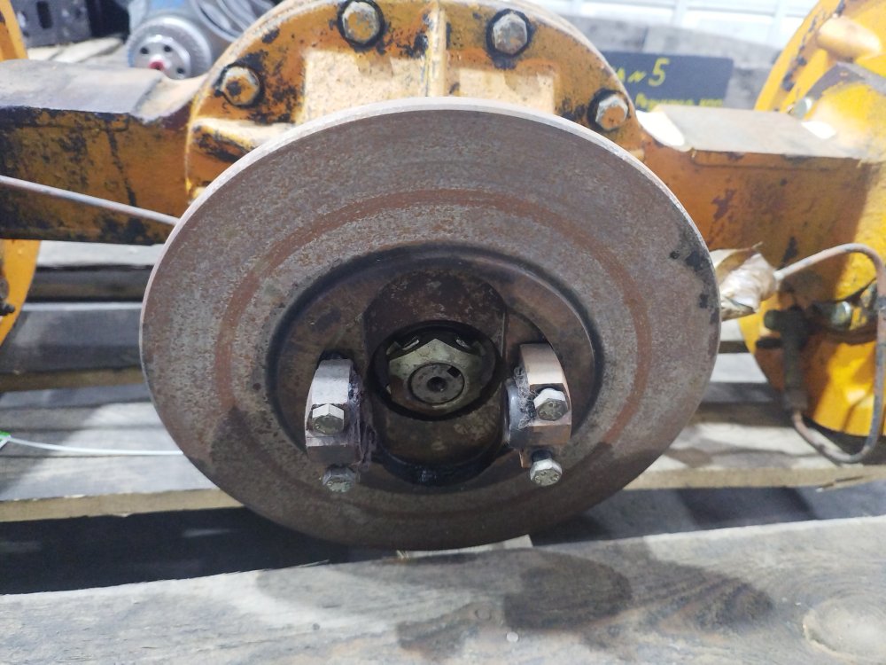 Мост передний