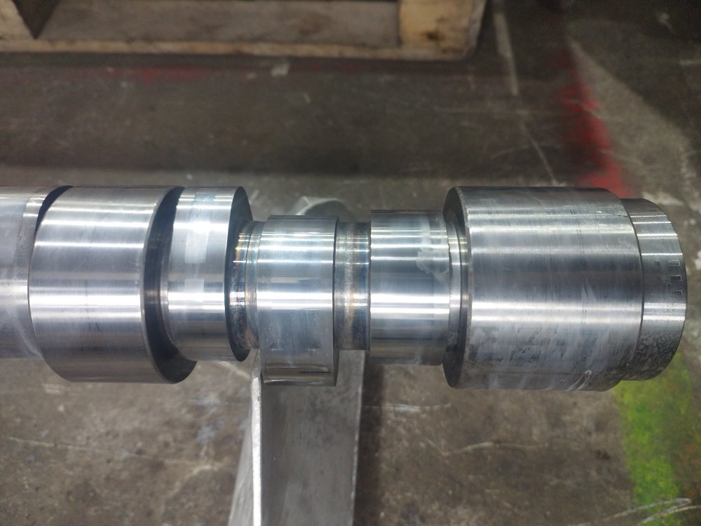 Вал распределительный Iveco Stralis AT440S42TX/P CURSOR10 F3AE3681D 420HP E5 Вал распределительный Iveco Stralis AT440S42TX/P CURSOR10 F3AE3681D 420HP E5