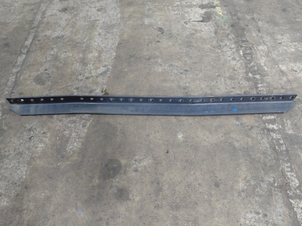 Кронштейн (уголок) ССУ левый Iveco Trakker 2020 AMT 633910 Cursor13 F3BE3681C R028271303 450 h/p E5 Б/У