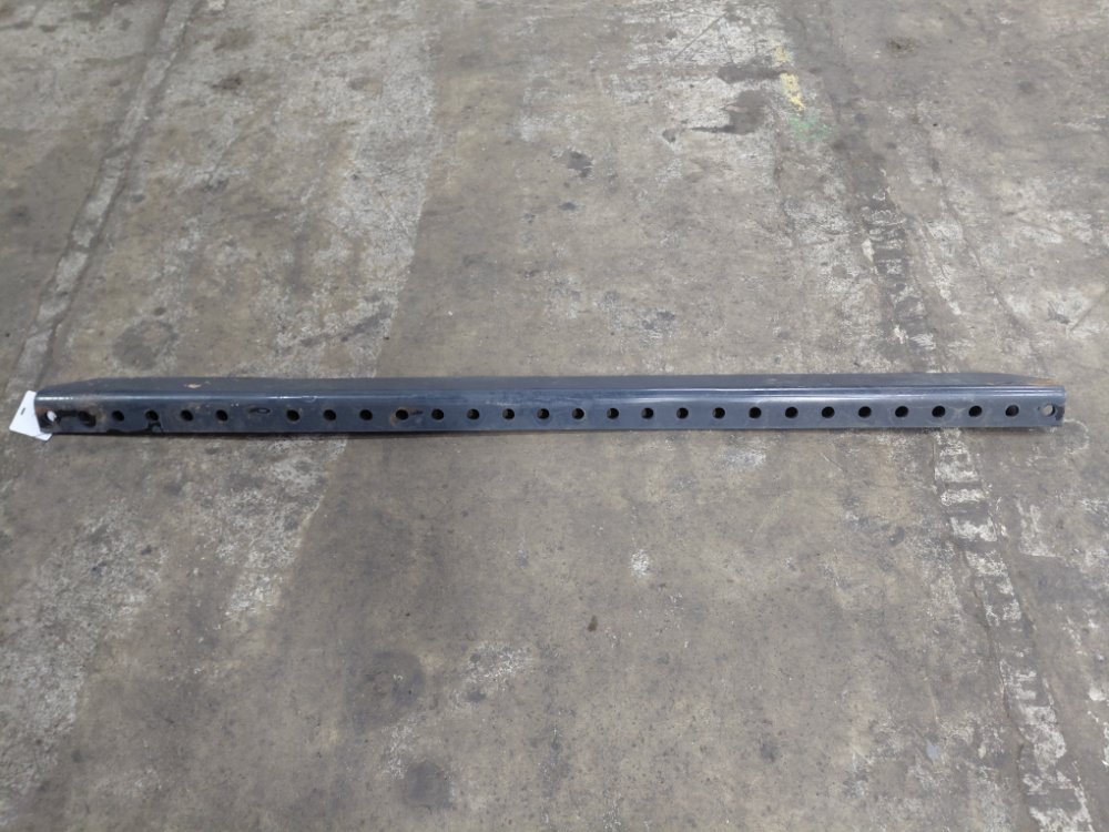 Кронштейн (уголок) ССУ левый Trakker 2020 AMT 633910 Cursor13 F3BE3681C R028271303 450 h/p E5