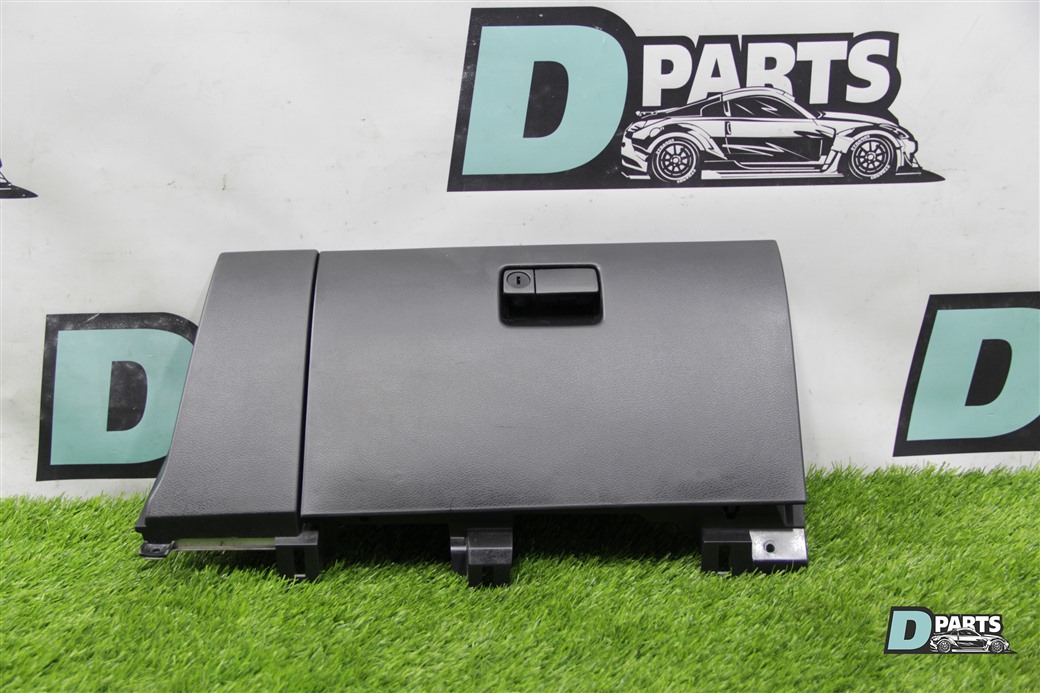 Бардачок Nissan Skyline CPV35-508696 VQ35DE