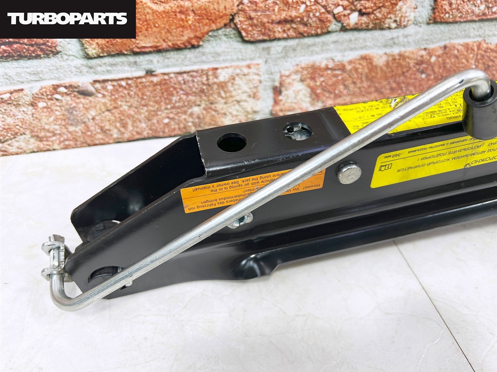 Поддомкратник (домкрат) Tiguan 5N1 CAW