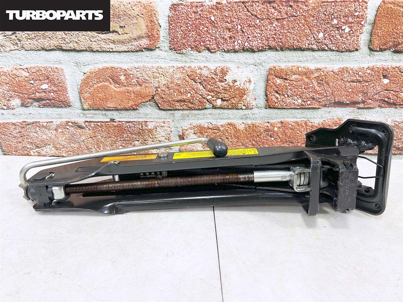 Поддомкратник (домкрат) Tiguan 5N1 CAW