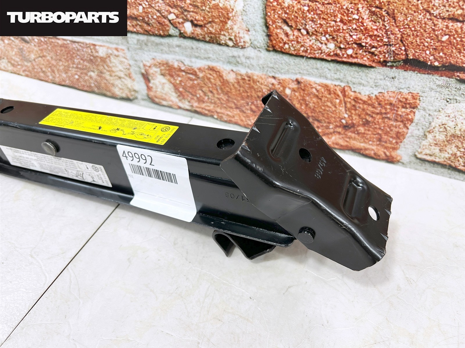 Поддомкратник (домкрат) Volkswagen Tiguan 5N1 CAW