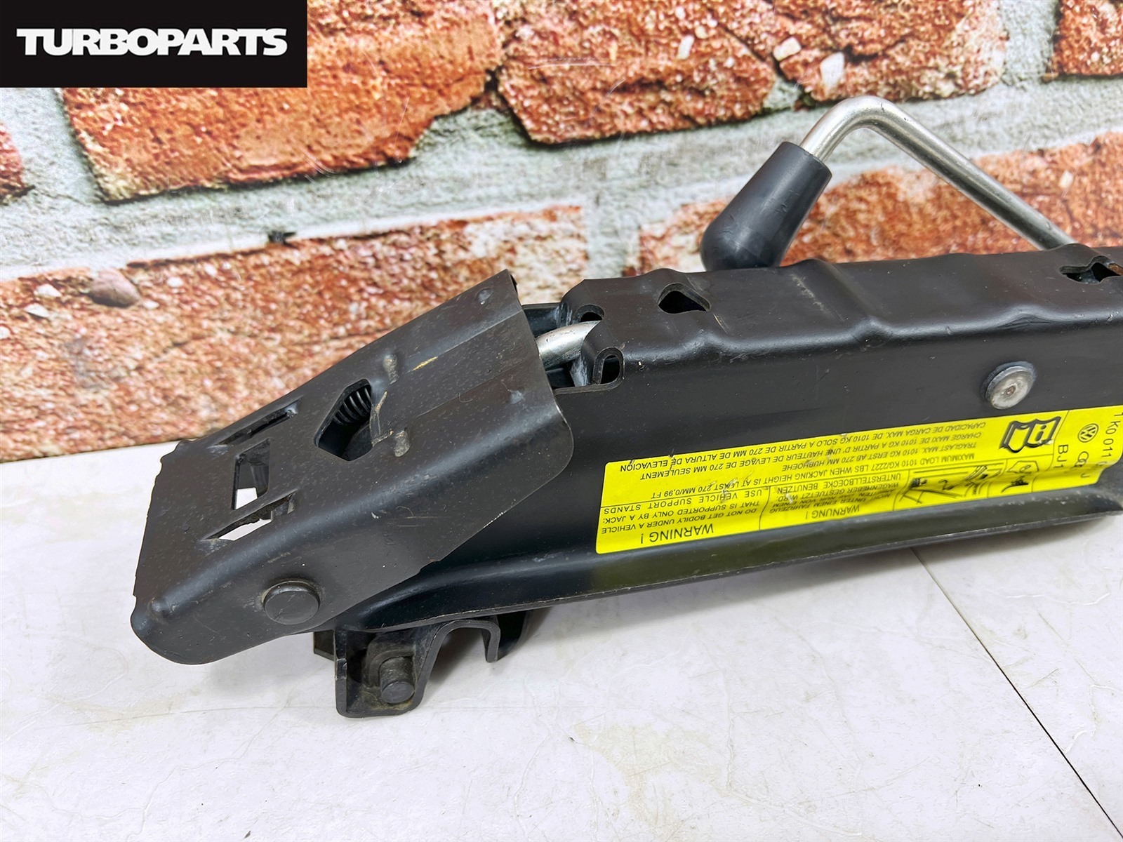 Поддомкратник (домкрат) Golf 1KCBZ CBZ