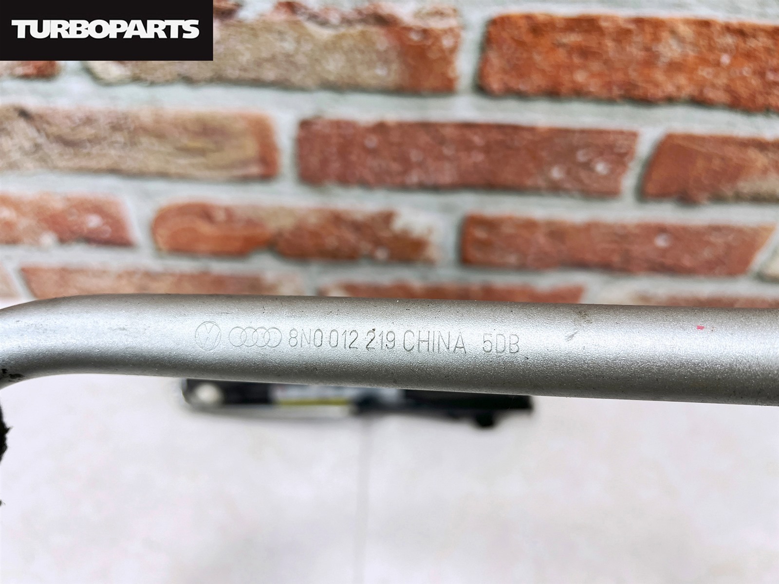 Поддомкратник (домкрат) Passat 3C2 CAXA