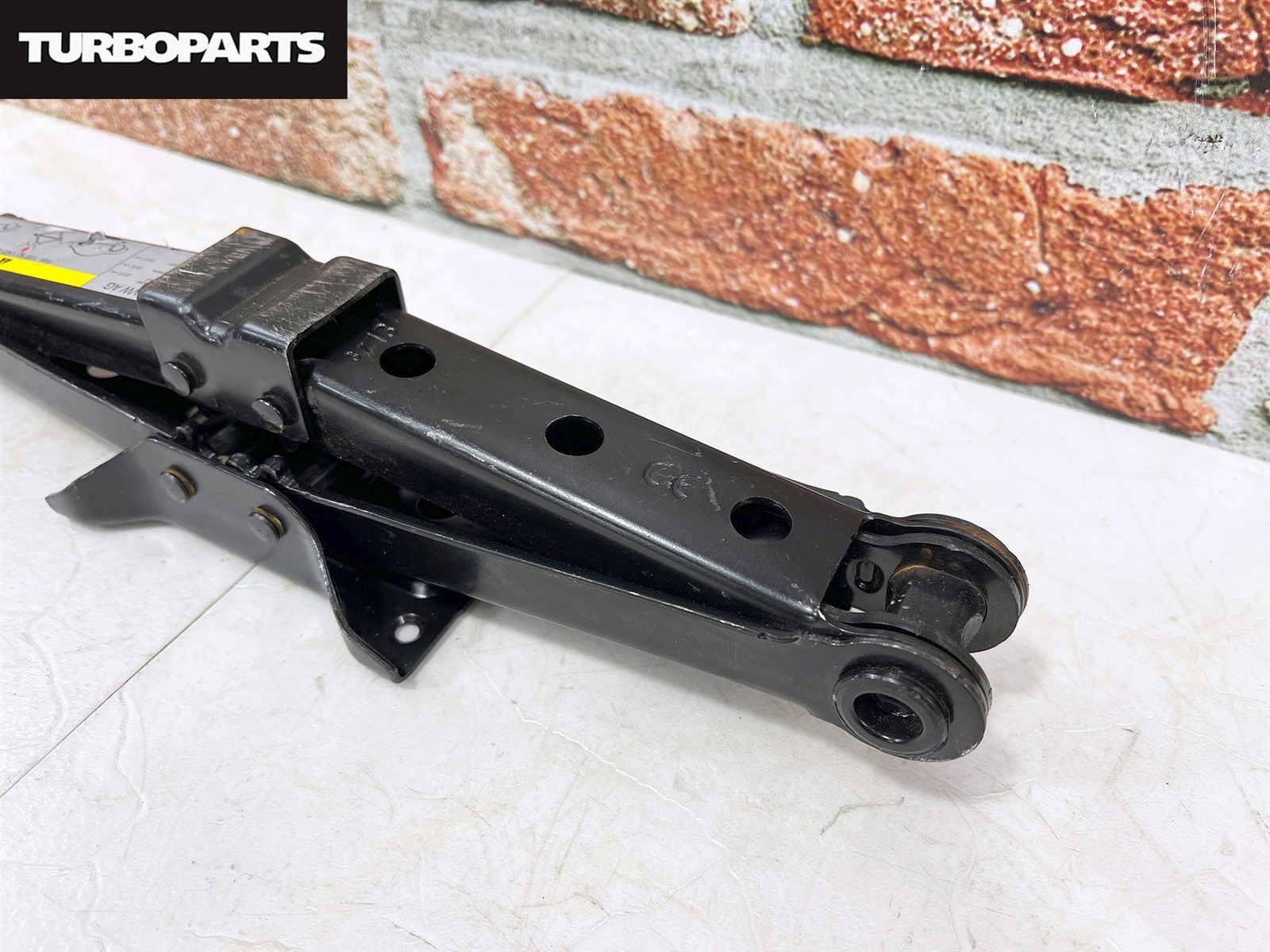 Поддомкратник (домкрат) Octavia 5G1 CJZB