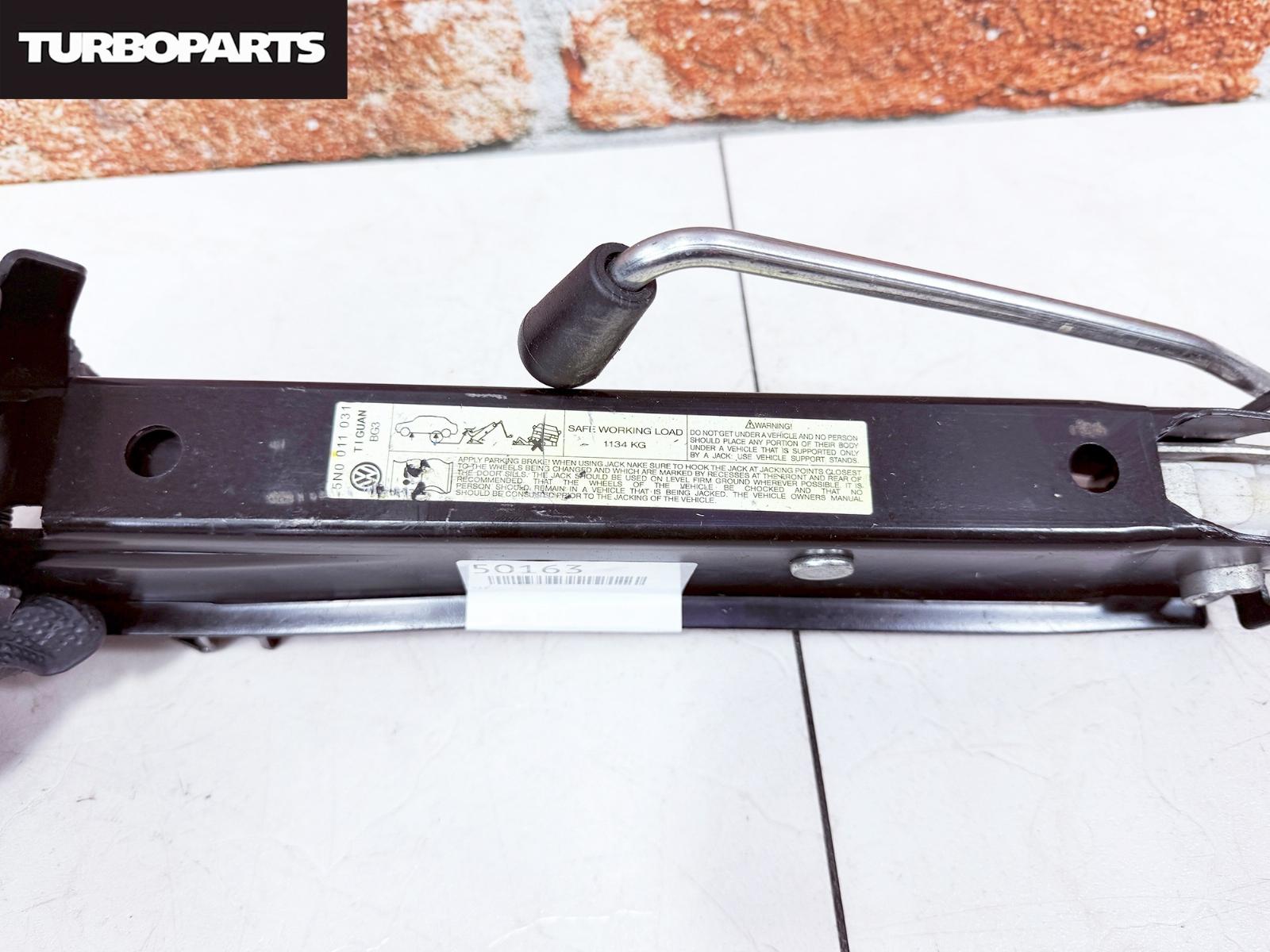 Поддомкратник (домкрат) Tiguan 5N1 CAW