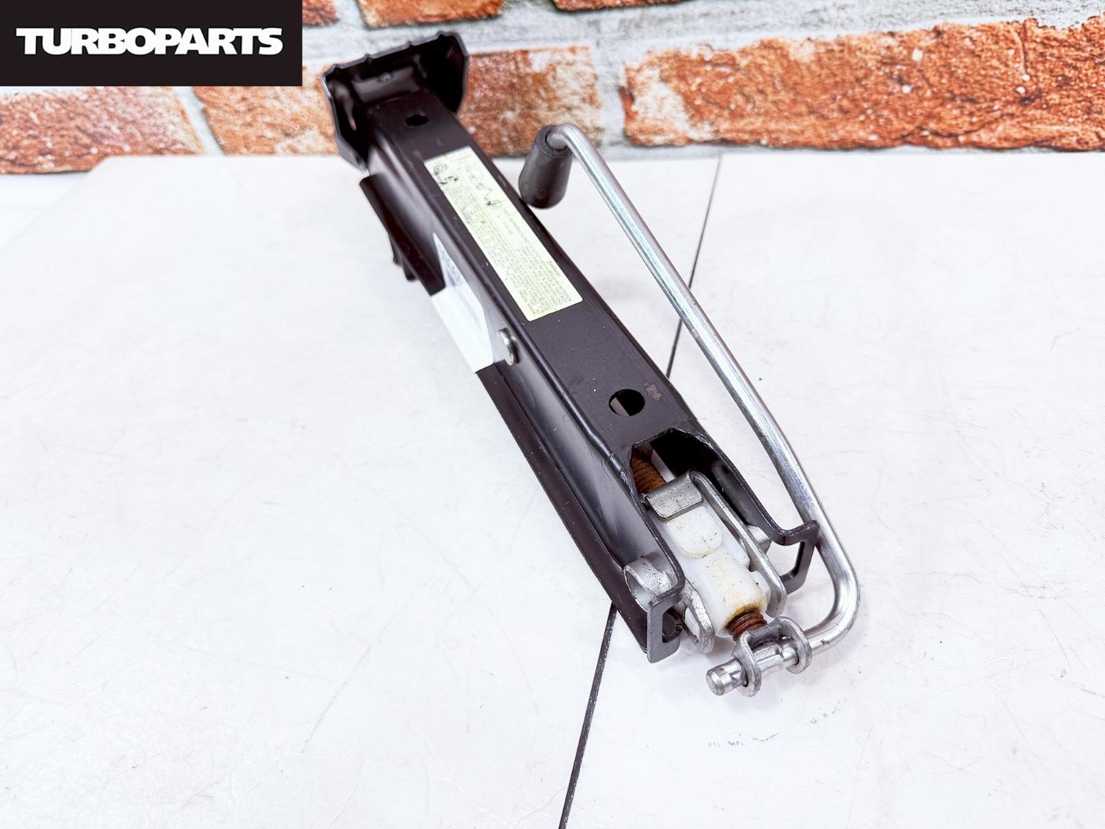 Поддомкратник (домкрат) Tiguan 5N1 CAW