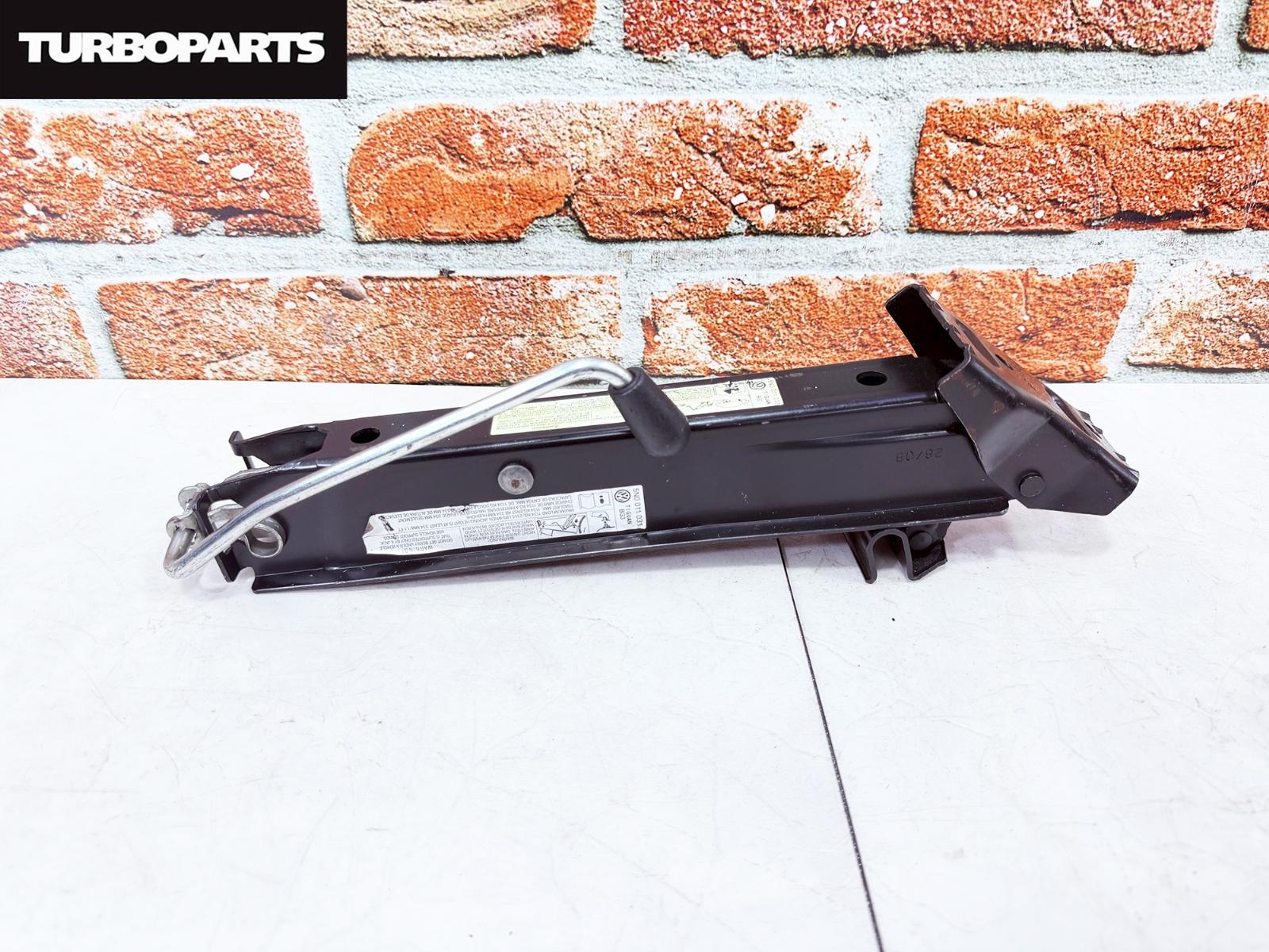 Поддомкратник (домкрат) Tiguan 5N1 CAW