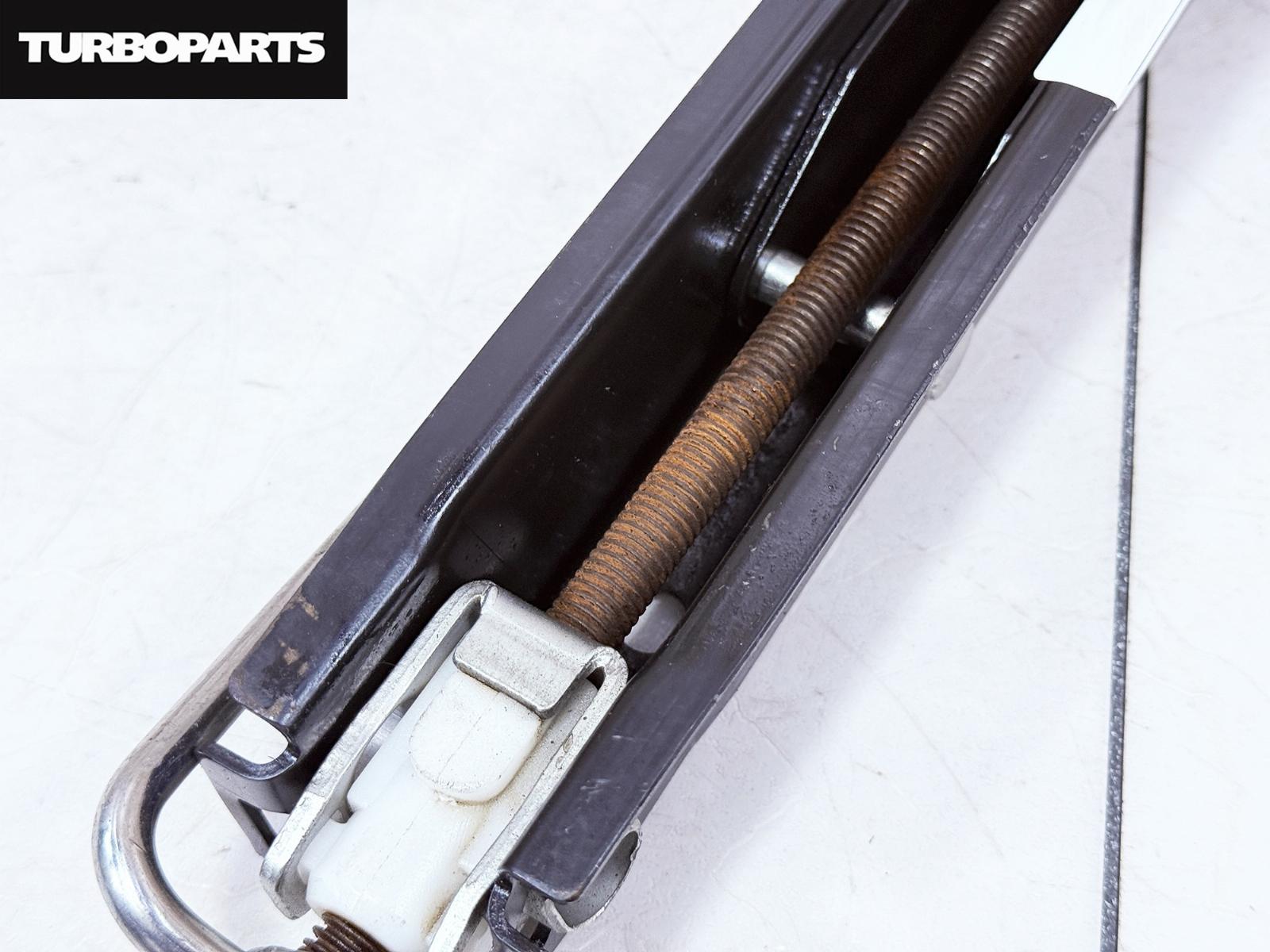 Поддомкратник (домкрат) Tiguan 5N1 CAW