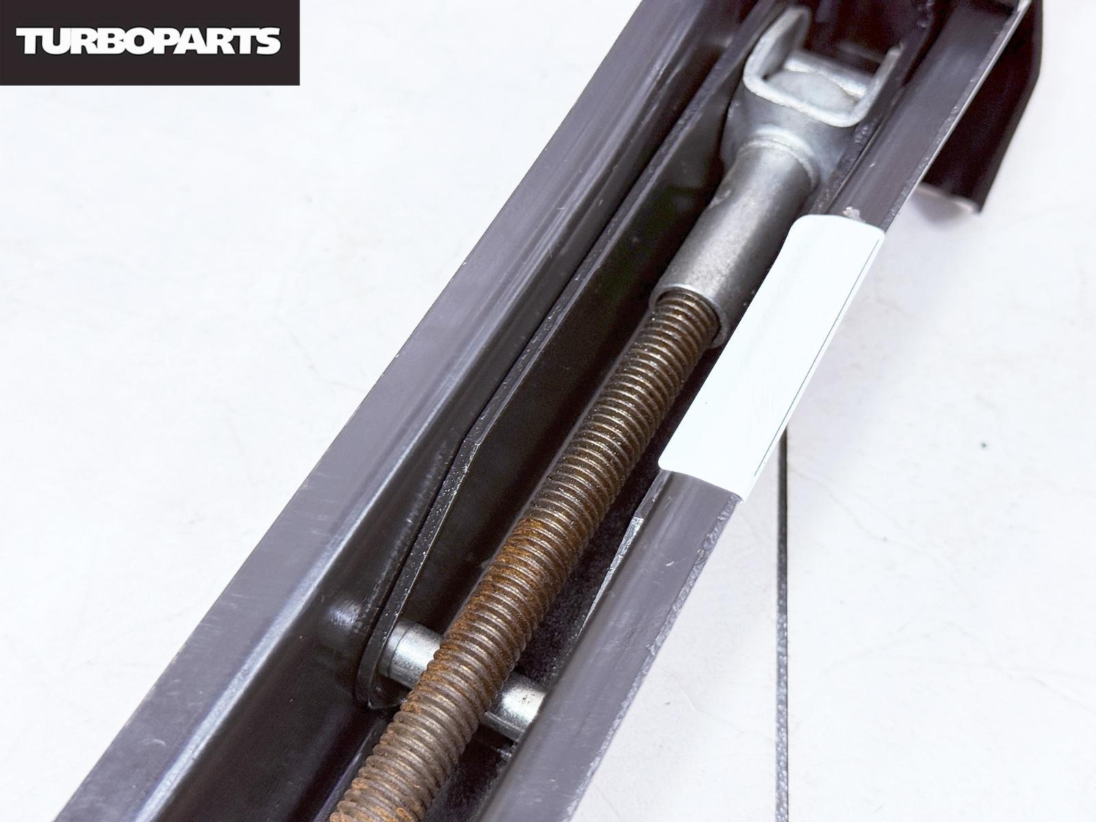 Поддомкратник (домкрат) Tiguan 5N1 CAW