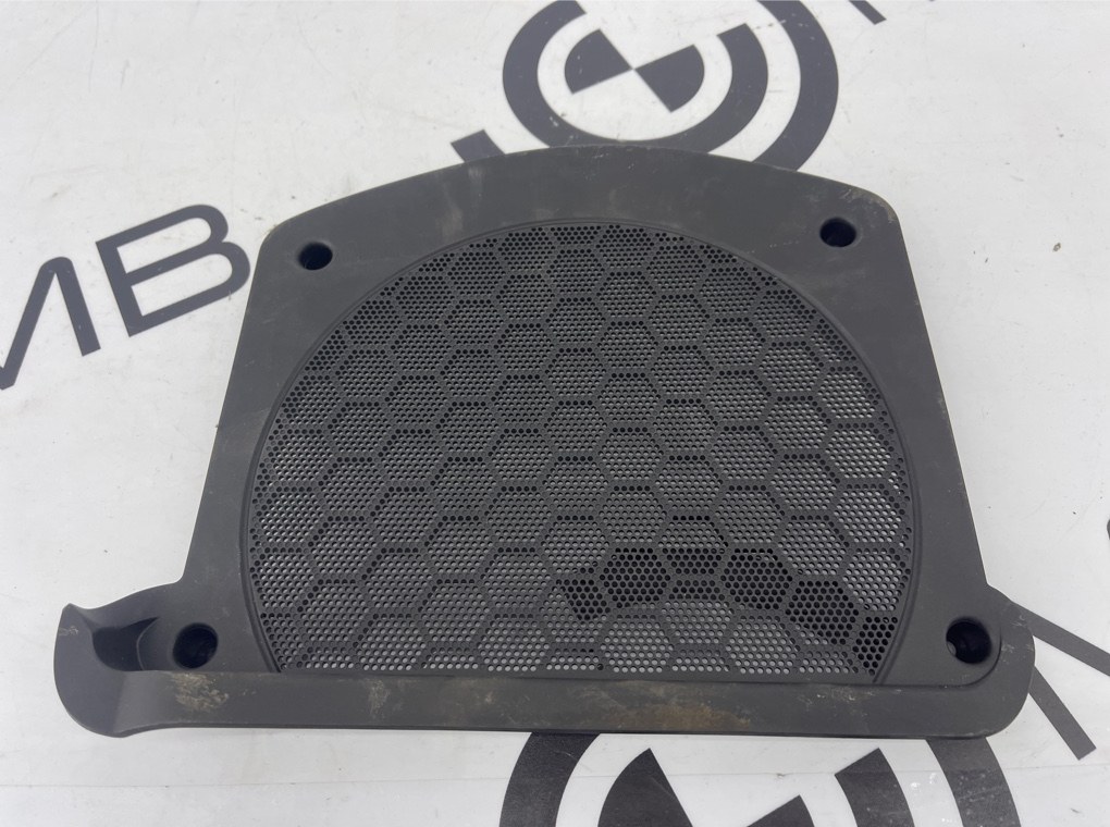Решетка динамика левая BMW X3 xDrive20i 2023 G01 B48B20A 65136826949 Б/У