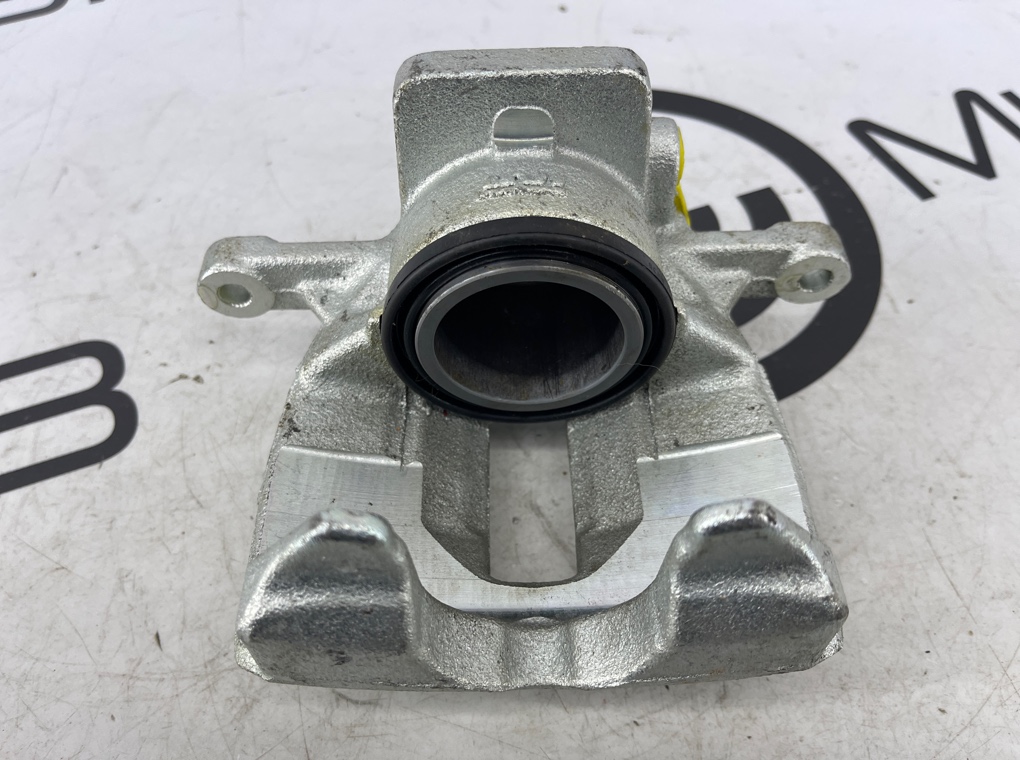 Суппорт тормозной передний правый Clubman R55 Суппорт тормозной передний правый Clubman R55