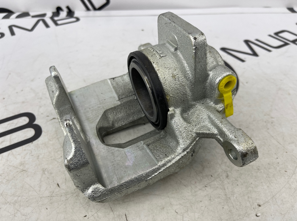 Суппорт тормозной передний правый Clubman R55 Суппорт тормозной передний правый Clubman R55